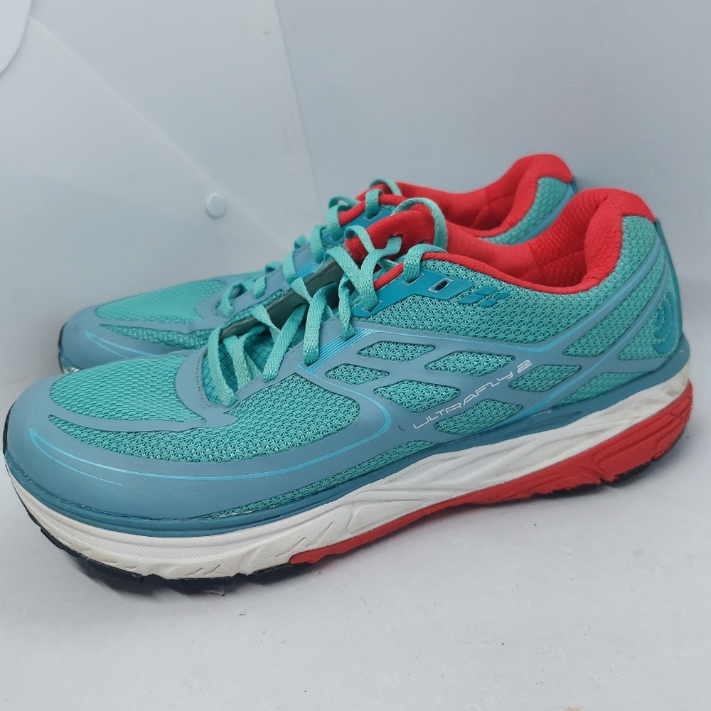 Topo Athletic Ultrafly 2 Sneakers Women's Size 9.5 Ice Red Running Sporty Shoes